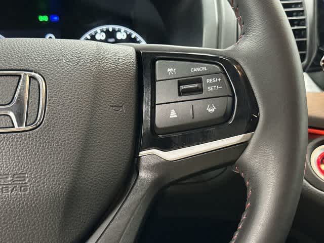 2025 Honda Odyssey photo 18 of 33