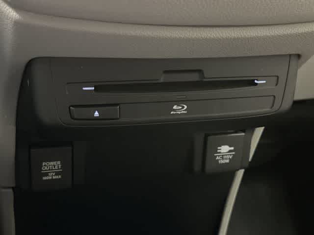 2018 Honda Odyssey Touring Lunar Silver Metallic at Beck & Masten Kia