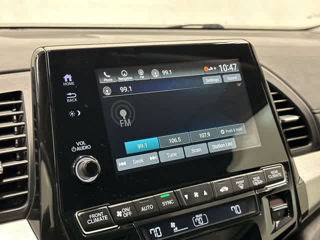 2018 Honda Odyssey Touring Lunar Silver Metallic at Beck & Masten Kia
