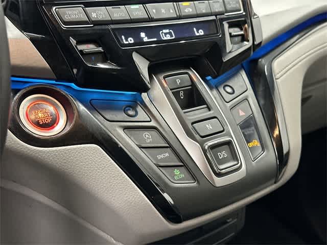 2023 Honda Odyssey Touring Lunar Silver Metallic at Honda of Clear Lake