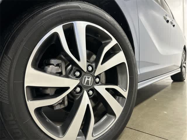 2023 Honda Odyssey Touring Sonic Gray Pearl at Honda of Clear Lake