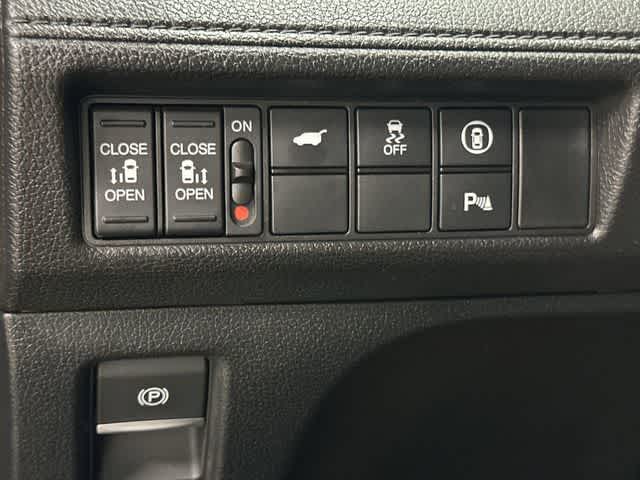 2024 Honda Odyssey Touring Modern Steel Metallic at Honda of Clear Lake