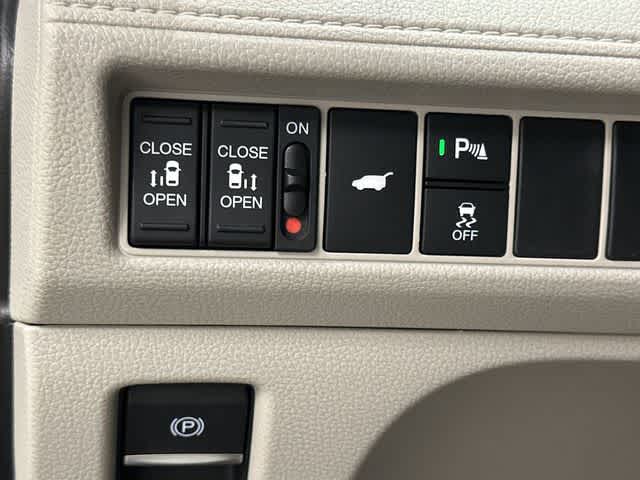 2026 Honda Odyssey Touring Modern Steel Metallic at Honda of Clear Lake