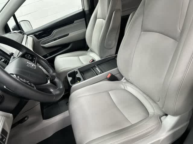 2024 Honda Odyssey photo 10 of 33