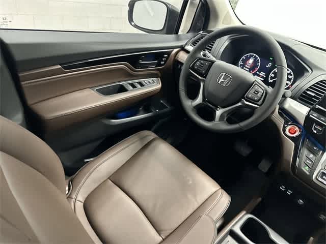 2026 Honda Odyssey Touring Platinum White Pearl at Honda of Clear Lake