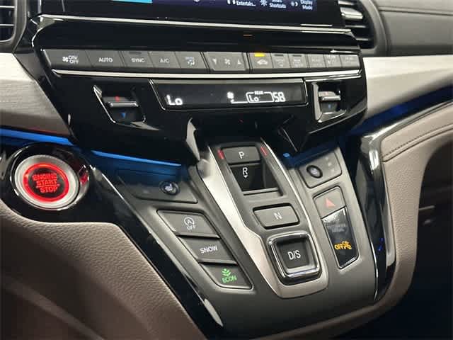 2026 Honda Odyssey Touring Platinum White Pearl at Honda of Clear Lake