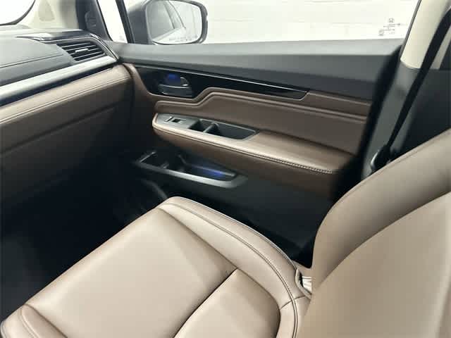 2026 Honda Odyssey Touring Platinum White Pearl at Honda of Clear Lake