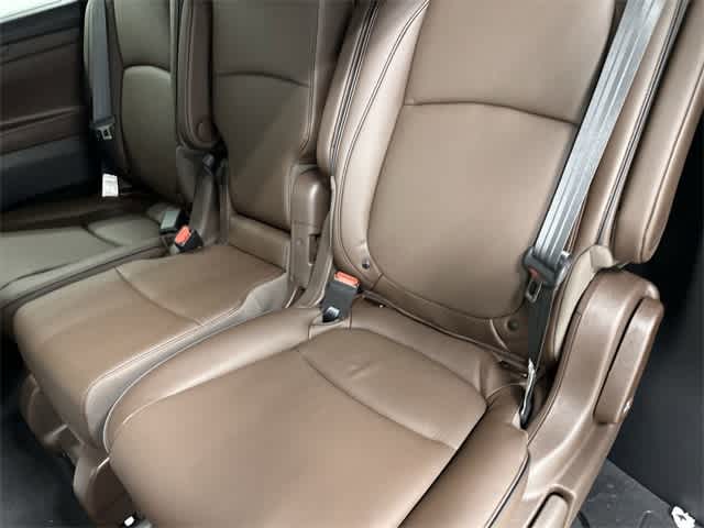 2026 Honda Odyssey Touring Platinum White Pearl at Honda of Clear Lake