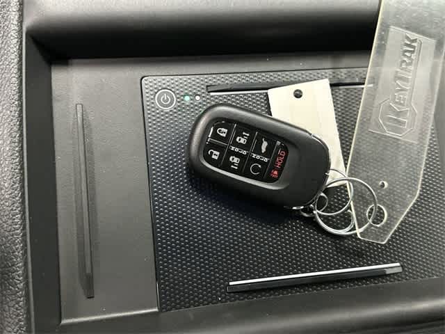 2026 Honda Odyssey Touring Platinum White Pearl at Honda of Clear Lake