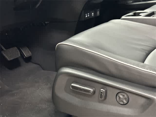 2026 Honda Odyssey Touring Platinum White Pearl at Honda of Clear Lake