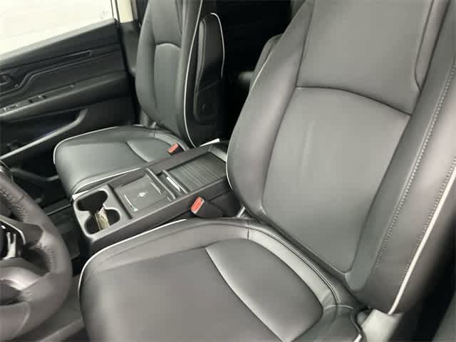 2026 Honda Odyssey Touring Platinum White Pearl at Honda of Clear Lake