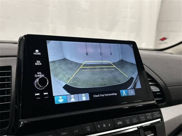 2026 Honda Odyssey Touring Platinum White Pearl at Honda of Clear Lake