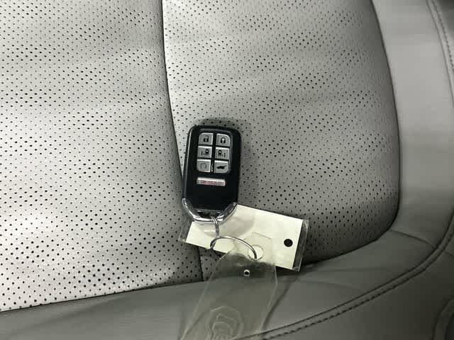 2024 Honda Odyssey Elite Modern Steel Metallic at AutoNation USA Katy