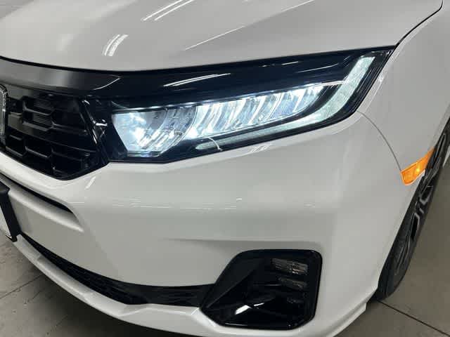 2026 Honda Odyssey Elite Platinum White Pearl at Honda of Clear Lake