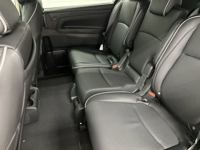 2026 Honda Odyssey Elite Platinum White Pearl at Honda of Clear Lake