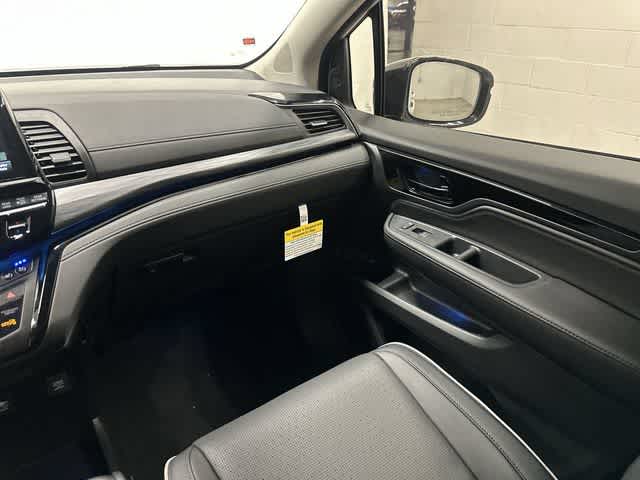 2026 Honda Odyssey Elite Platinum White Pearl at Honda of Clear Lake
