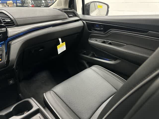 2026 Honda Odyssey Elite Platinum White Pearl at Honda of Clear Lake