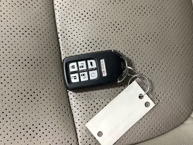 2024 Honda Odyssey Elite Platinum White Pearl at AutoNation USA Katy