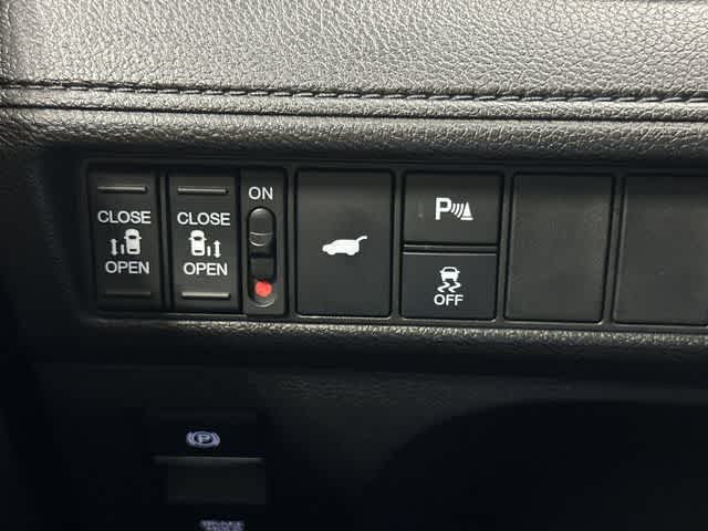2026 Honda Odyssey Elite Platinum White Pearl at Honda of Clear Lake