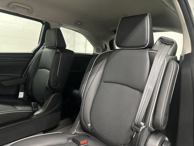 2026 Honda Odyssey Elite Platinum White Pearl at Honda of Clear Lake