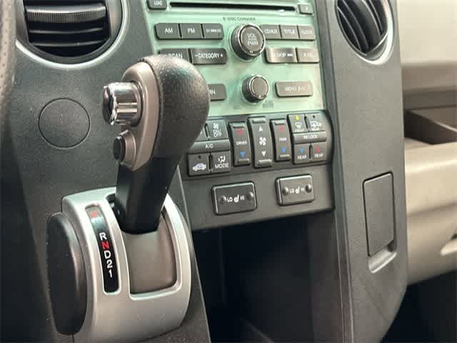 2010 Honda Pilot EX-L White at Friendly Ford Crosby