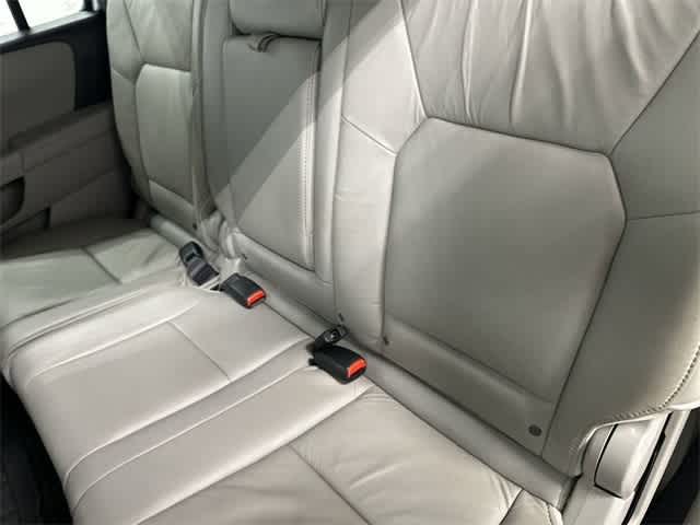 2010 Honda Pilot EX-L White at Friendly Ford Crosby