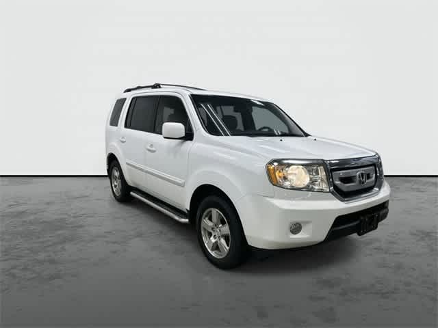 2010 Honda Pilot EX-L White at Friendly Ford Crosby