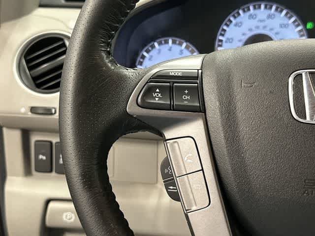 2013 Honda Pilot Touring White Diamond Pearl at Mac Haik Ford