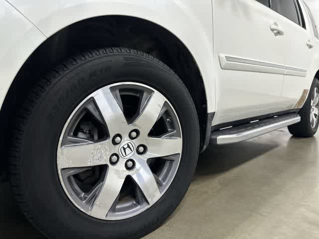 2013 Honda Pilot Touring White Diamond Pearl at Mac Haik Ford