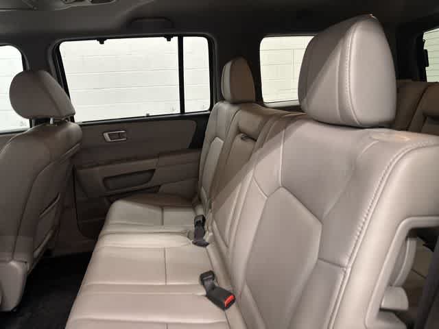 2013 Honda Pilot Touring White Diamond Pearl at Mac Haik Ford