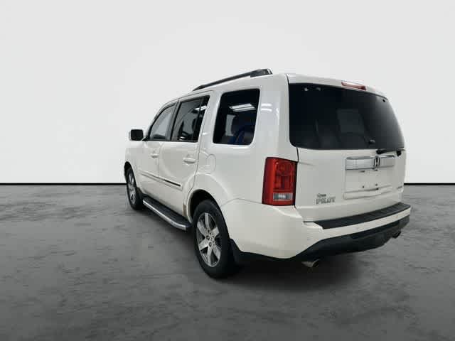 2013 Honda Pilot Touring White Diamond Pearl at Mac Haik Ford