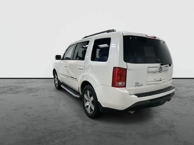 2013 Honda Pilot photo 2 of 32