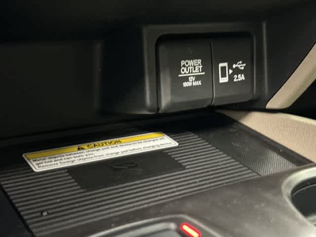 2022 Honda Pilot photo 25 of 32