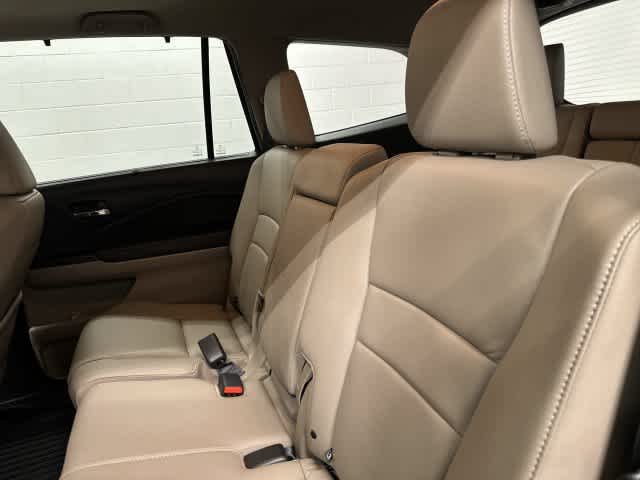 2022 Honda Pilot photo 14 of 32