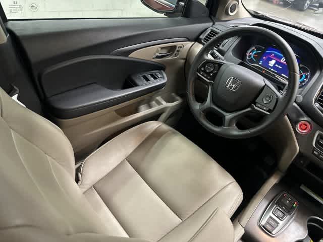 2022 Honda Pilot photo 12 of 32