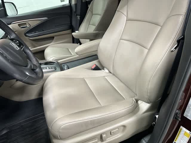 2022 Honda Pilot photo 10 of 32