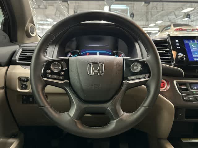 2022 Honda Pilot photo 15 of 32