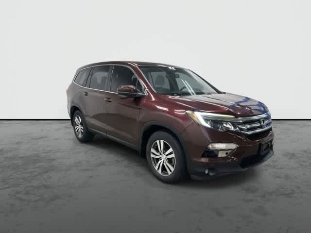 2016 Honda Pilot photo 6 of 32