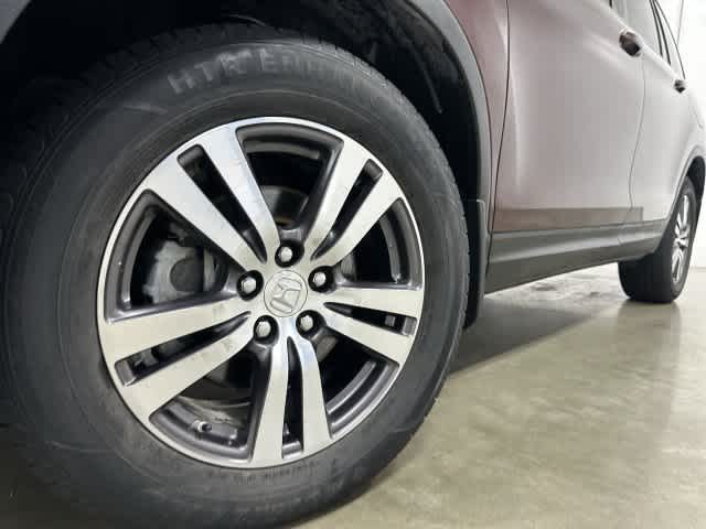 2016 Honda Pilot photo 28 of 32