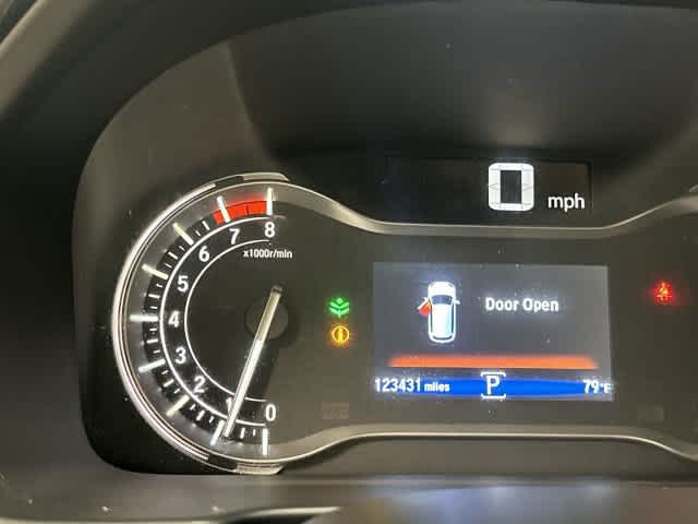 2016 Honda Pilot photo 16 of 32
