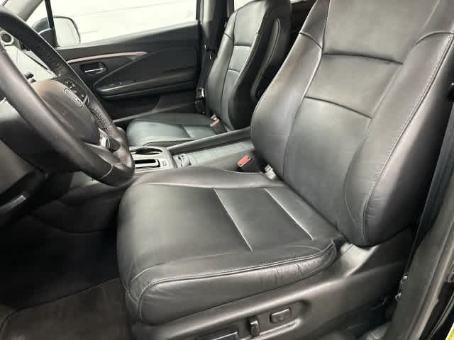 2019 Honda Pilot EX-L Crystal Black Pearl at Beck & Masten Kia
