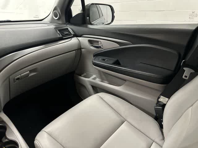 2017 Honda Pilot EX-L Lunar Silver Metallic at Honda of Clear Lake