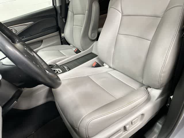 2017 Honda Pilot EX-L Lunar Silver Metallic at Honda of Clear Lake