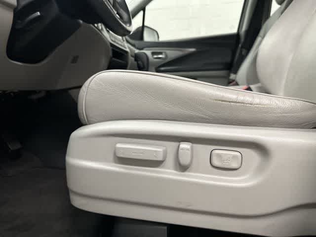 2017 Honda Pilot EX-L Lunar Silver Metallic at Honda of Clear Lake