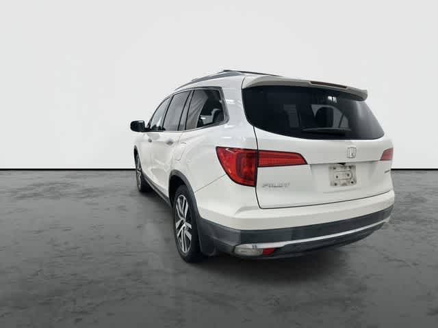 2018 Honda Pilot Touring White Diamond Pearl at Westside Kia