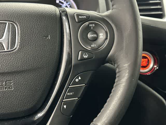 2018 Honda Pilot Touring White Diamond Pearl at Westside Kia