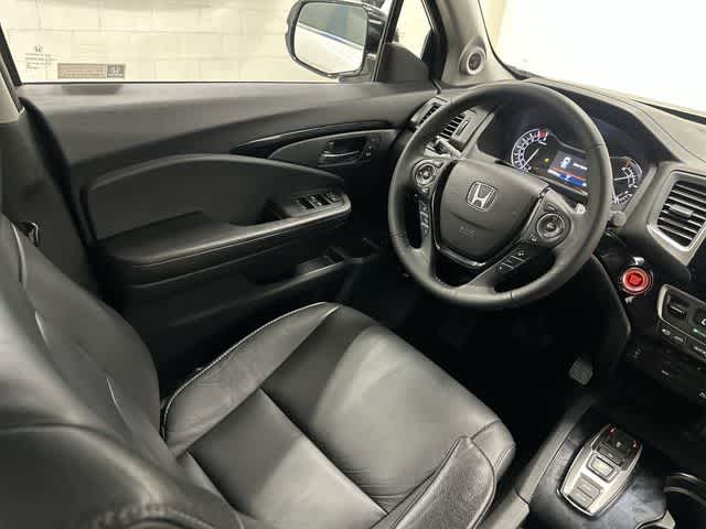 2018 Honda Pilot Touring White Diamond Pearl at Westside Kia