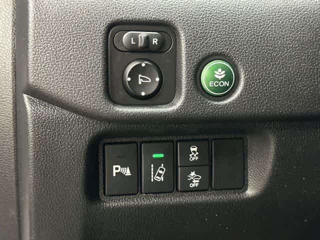 2018 Honda Pilot Touring White Diamond Pearl at Westside Kia