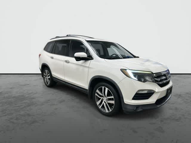 2018 Honda Pilot Touring White Diamond Pearl at Westside Kia
