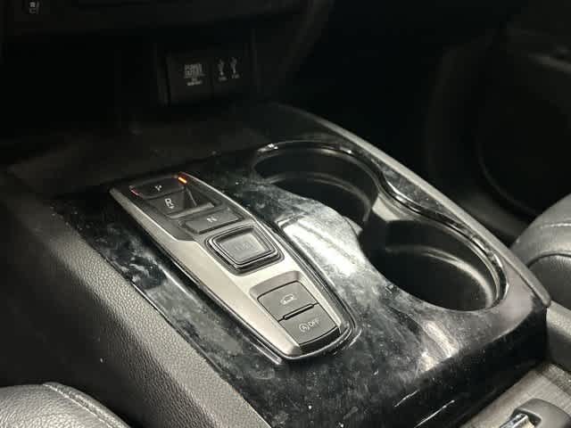 2016 Honda Pilot photo 25 of 33
